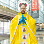 Cosplayer @yaldamn dressed as Saint Walter White from Breaking Bad at New York Comic Con 2025, combining religious imagery with Heisenberg’s iconic look inside the Javits Center in NYC.