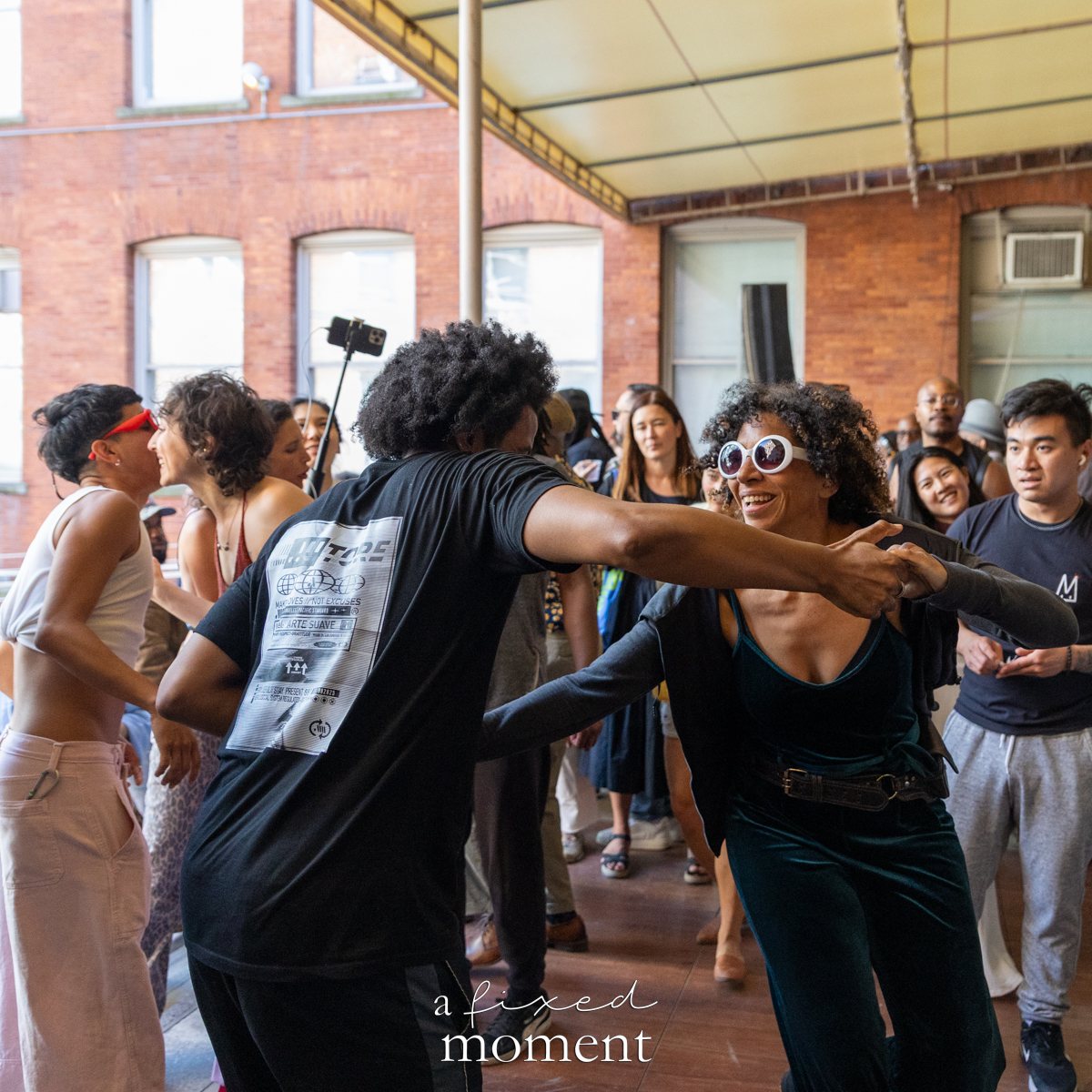 Partner dance floor exchange