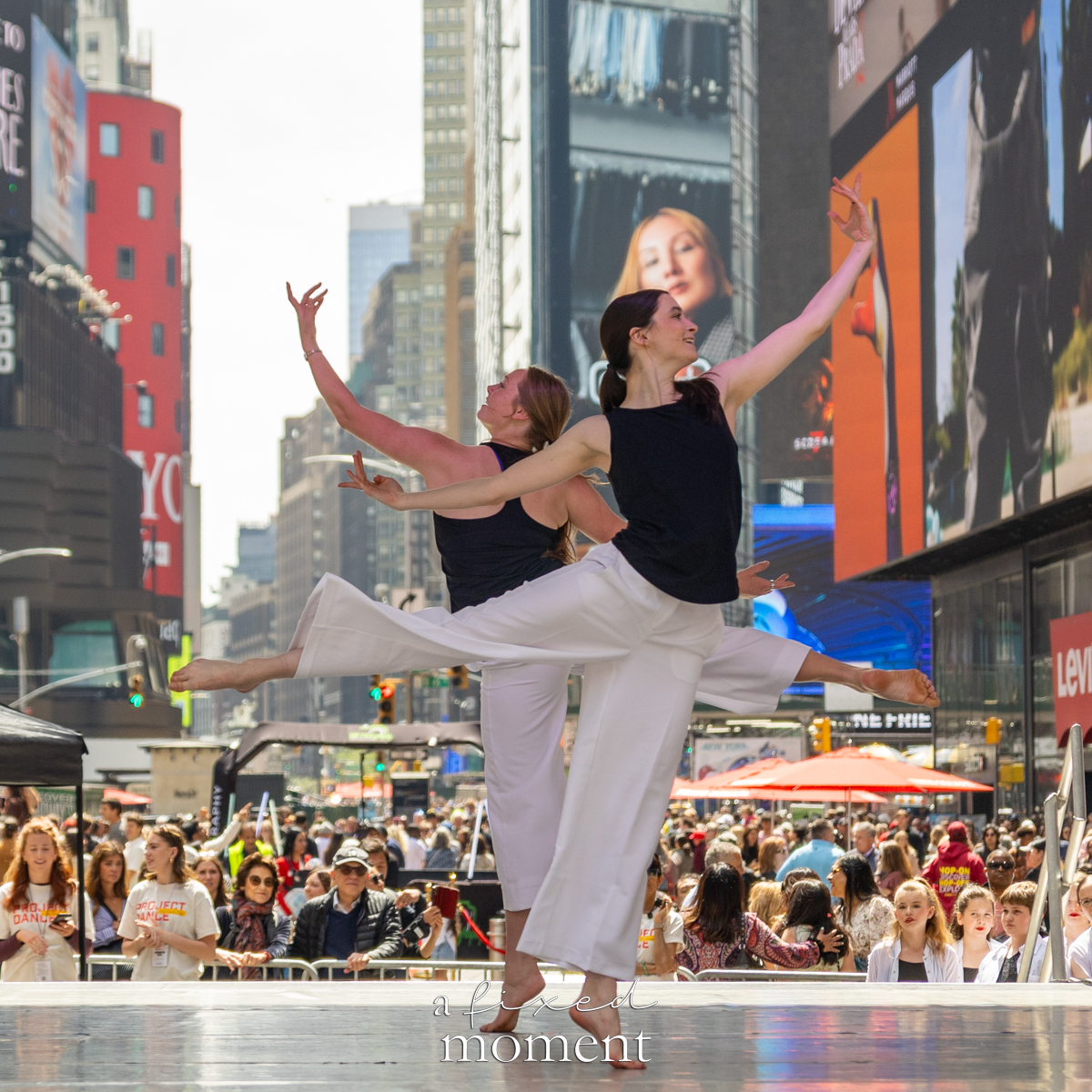 Project Dance duo arabesque