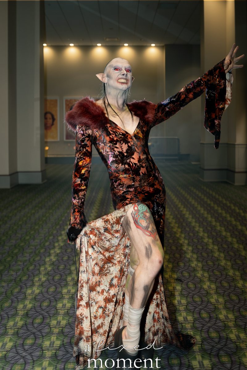 Dark fantasy vampire cosplay by onyxondyx at Fan Expo Philadelphia 2026