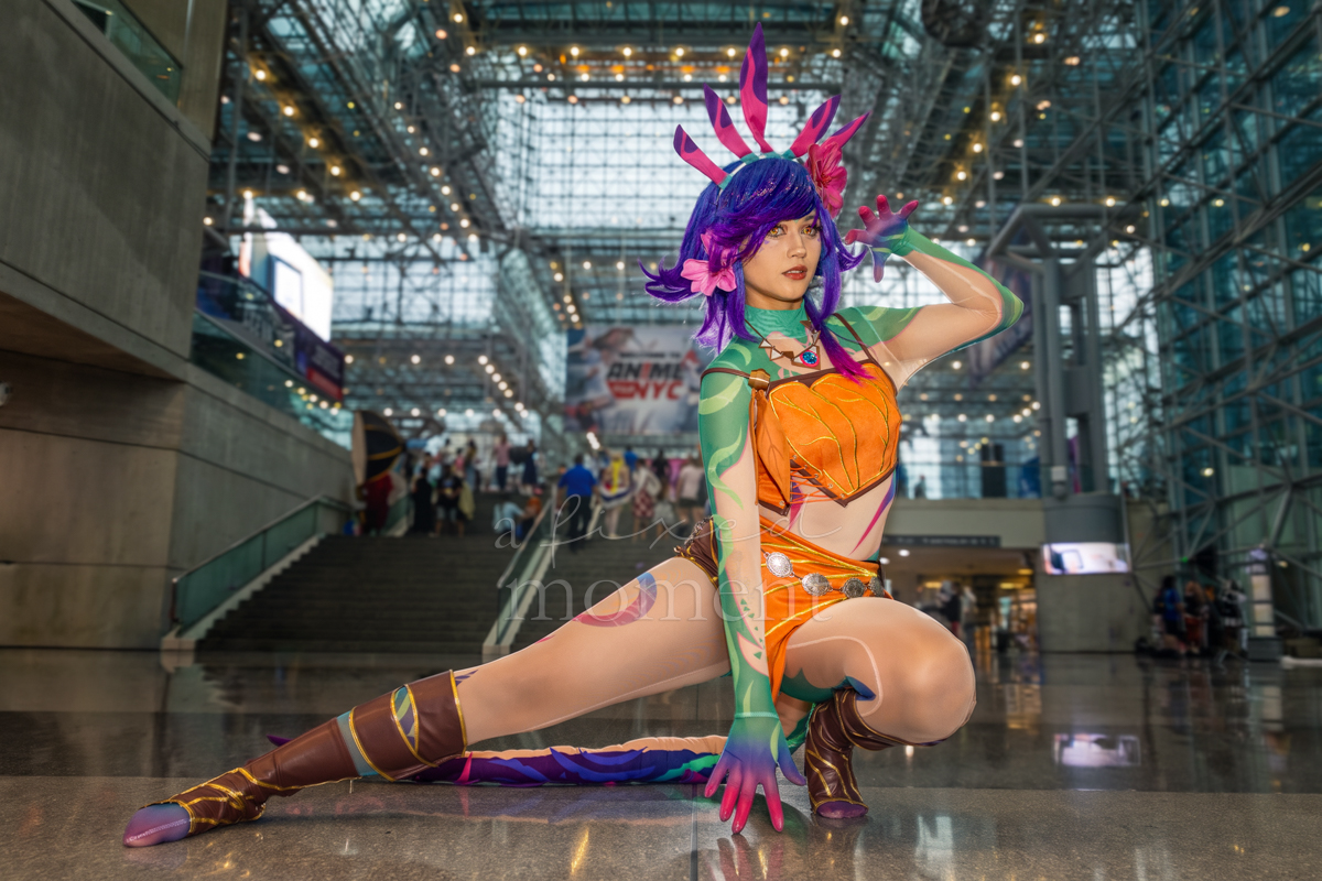 @jazzyychoi poses as Neeko during Anime NYC 2026