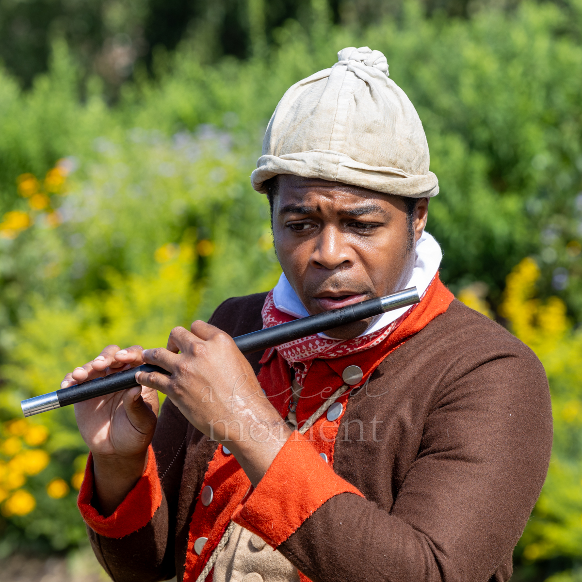 Fifer performs Revolutionary-era music during the Battle of Brooklyn 250 program