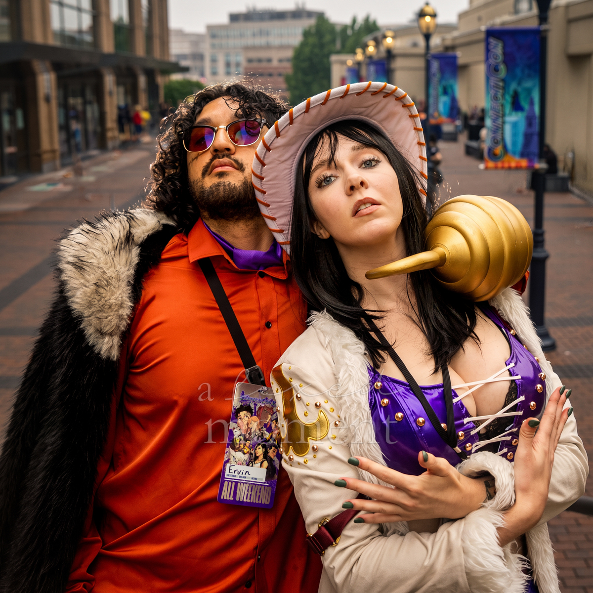 Crocodile and Nico Robin One Piece cosplay by ervbell and rayne cosplay at ConnectiCon 2026