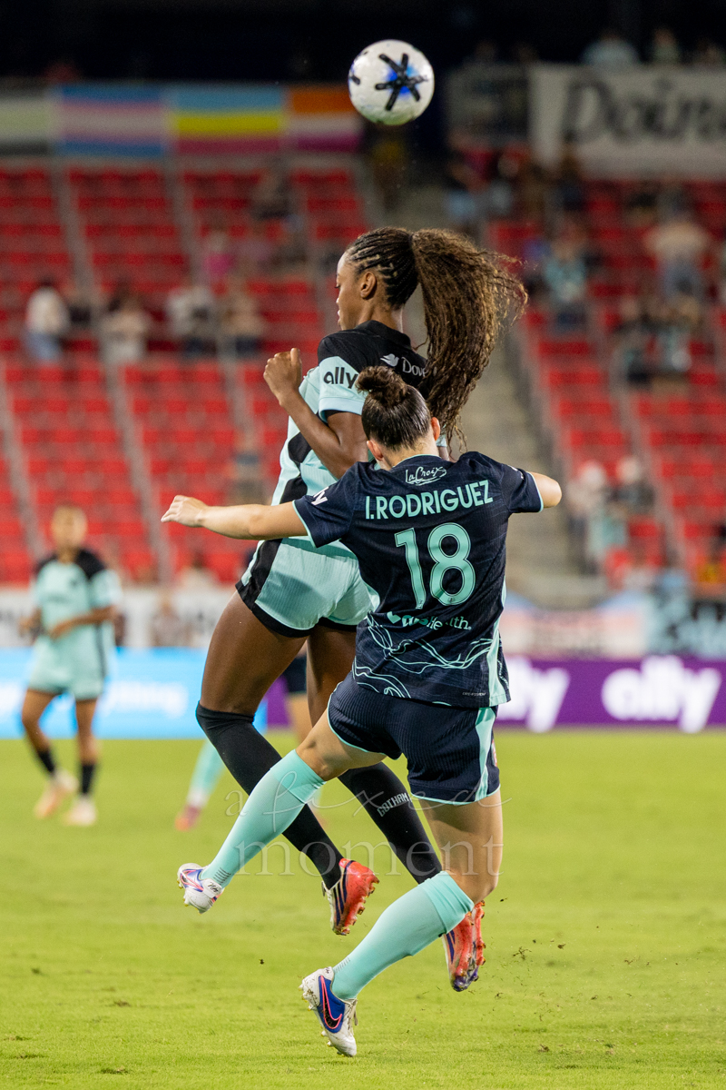A player heads the ball during Gotham FC's match against Kansas City Current