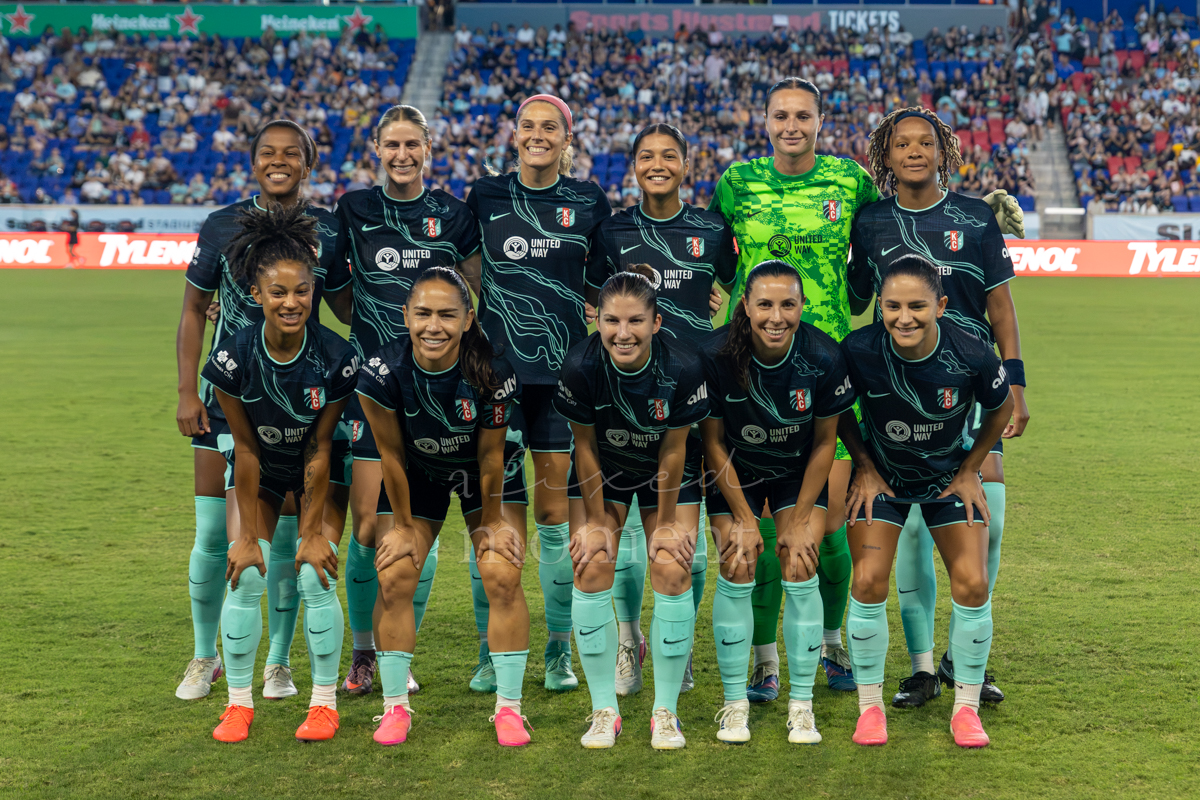 Kansas City Current poses for a pregame team photo at Sports Illustrated Stadium